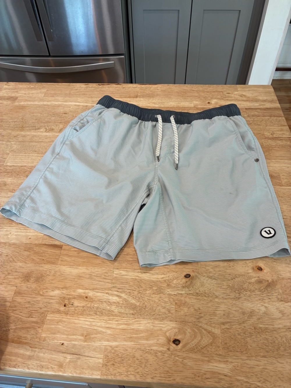 Vuori Men’s Kore Short Lined 7” - Green Stripe - Large C84